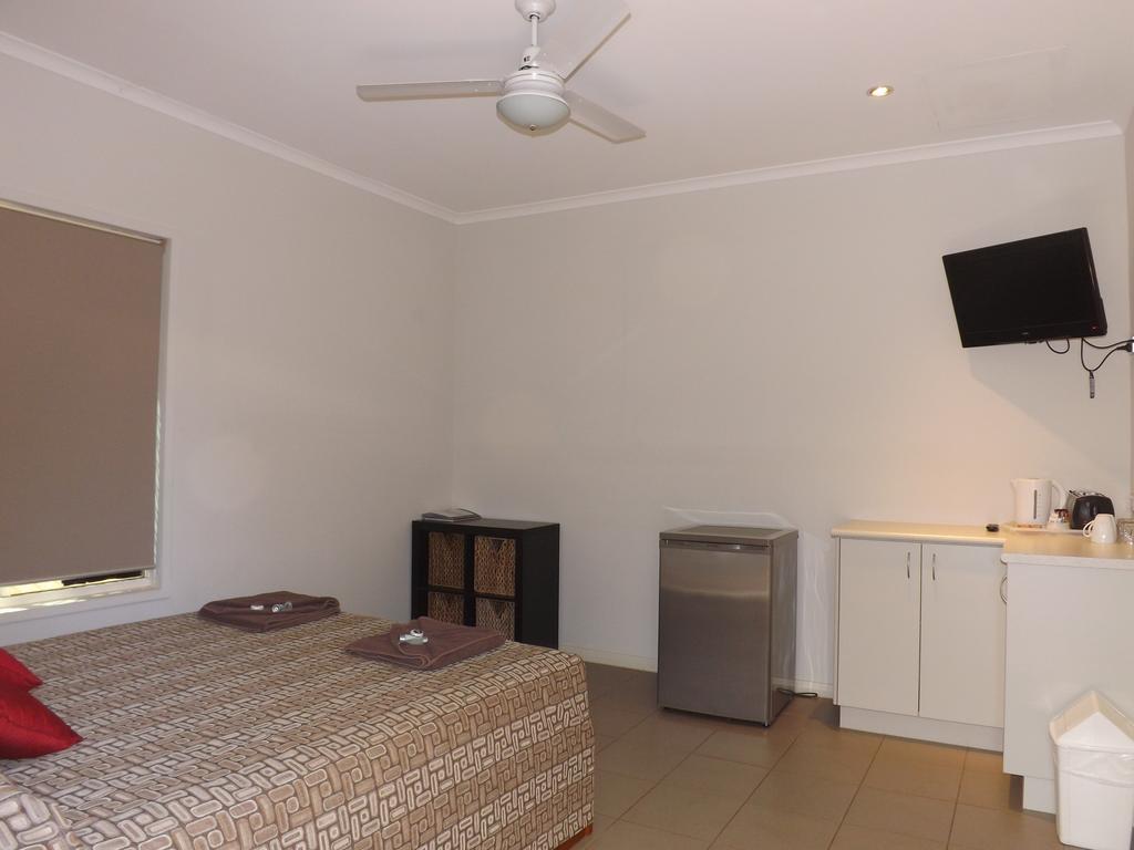Derby Lodge Motel Quarto foto